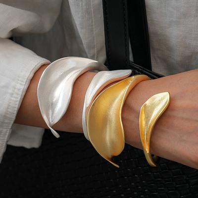 Armbänder – Manschettenarmbänder