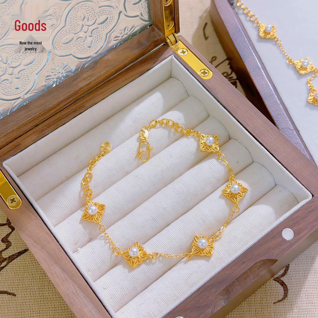 Золотой браслет с цветочным узором, искусственным жемчугом и четырехлистником