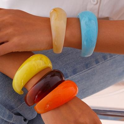 Fashion Coloful Chunky Bangles Exaggerated Acrylic Geometric Charm Bracelet Irregular Couple Jewelry Gift