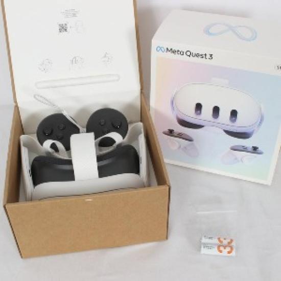 

USED Meta Quest 3 512GB VR Head-Mounted Display Headset 899-00594-01 білий