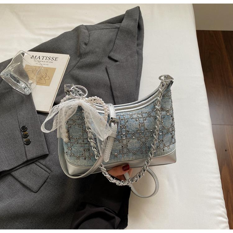 

High-end women s bag fashion new retro rhinestone denim style portable pillow bag design single shoulder messenger bag tide