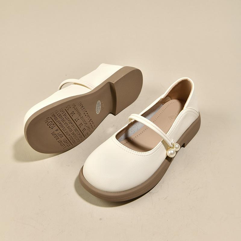 Leather Mary Jane Shoes Women's Flat Shoes Spring 2025 New Little White Loafers with Skirts Gentle Small Leather Shoes