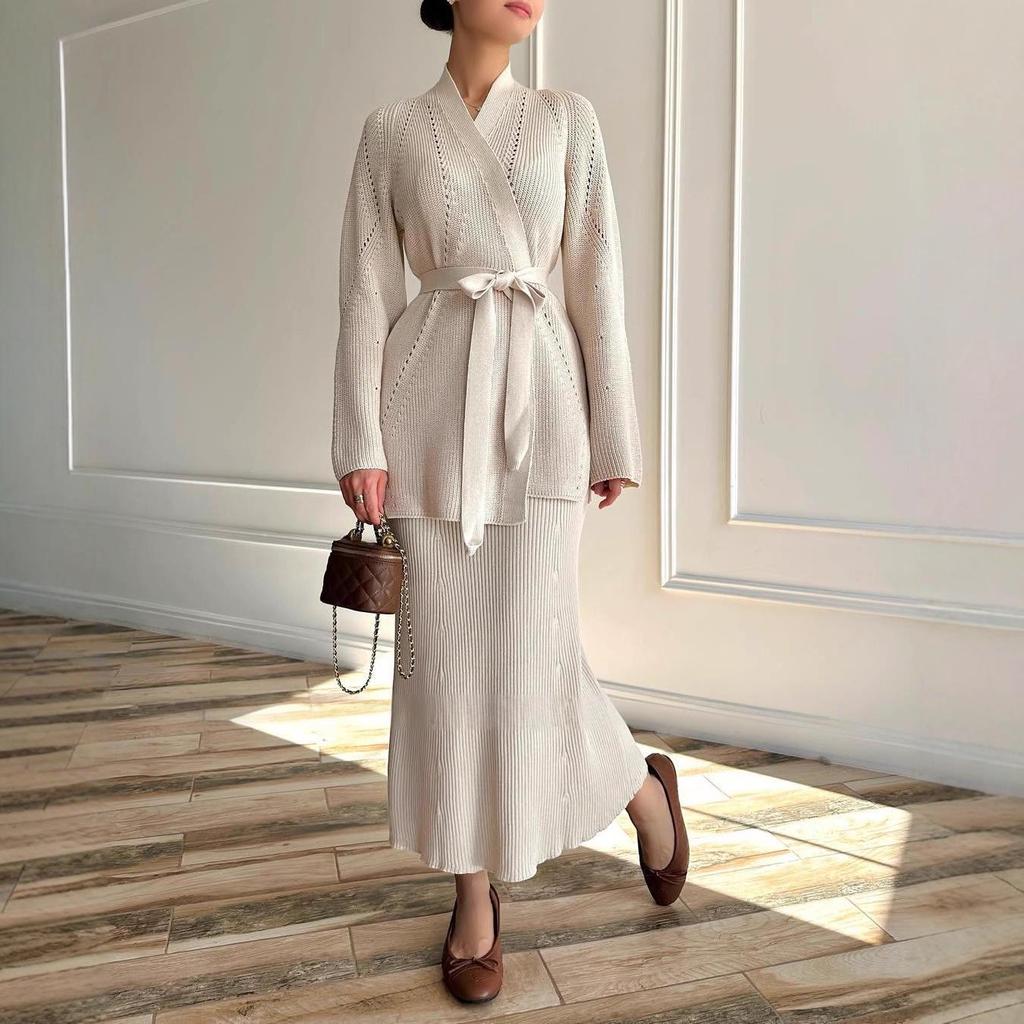 Autumn 2025 Women's Belted Knit Sweater Dress - European & American Fashion