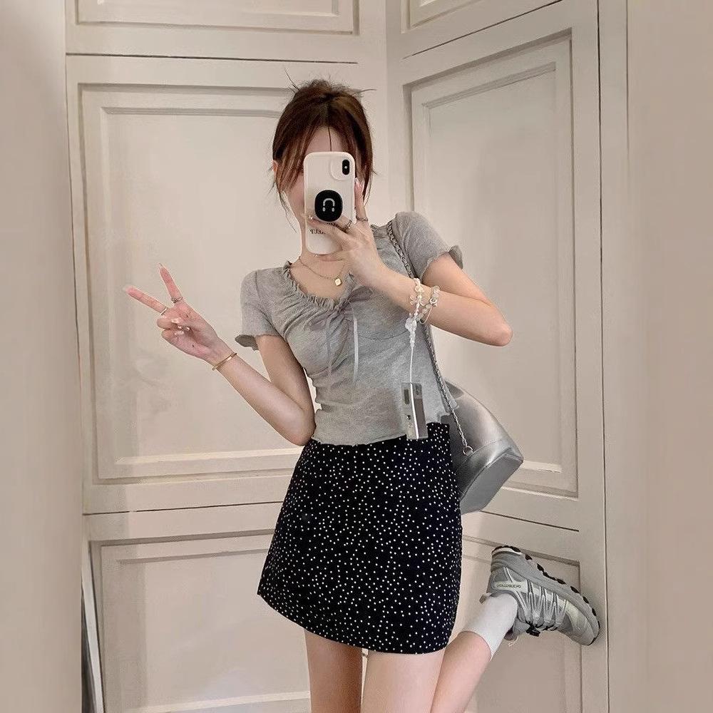 

2025 Women s Slim Fit Short V-Neck Lace T-Shirt with Drawstring Half Sleeves One Size білий