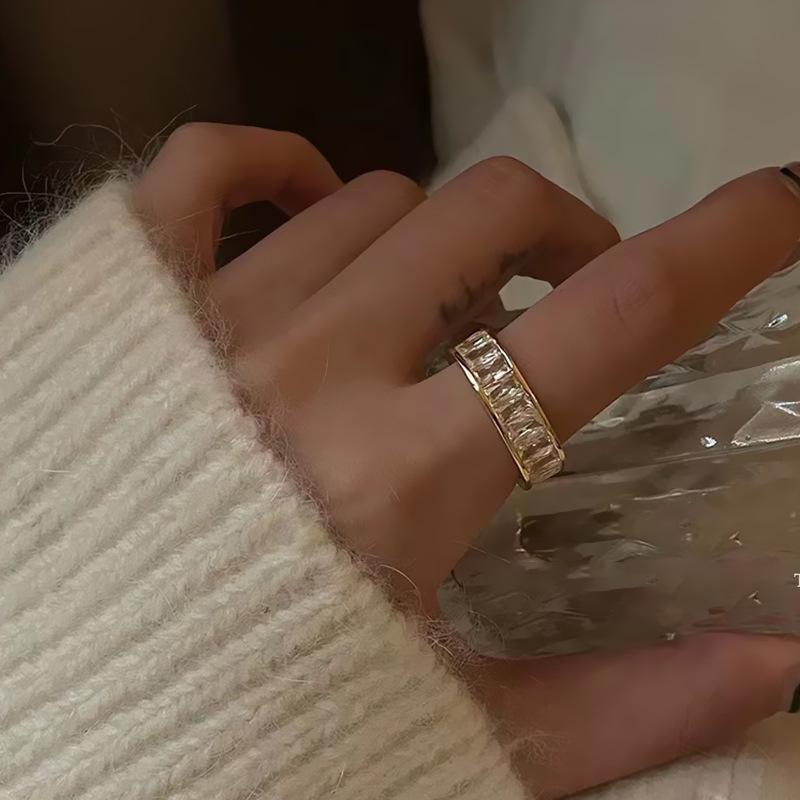 Women's Sparkly Inlaid Diamond Titanium Steel Ring - Trendy Luxury Index Finger Jewelry