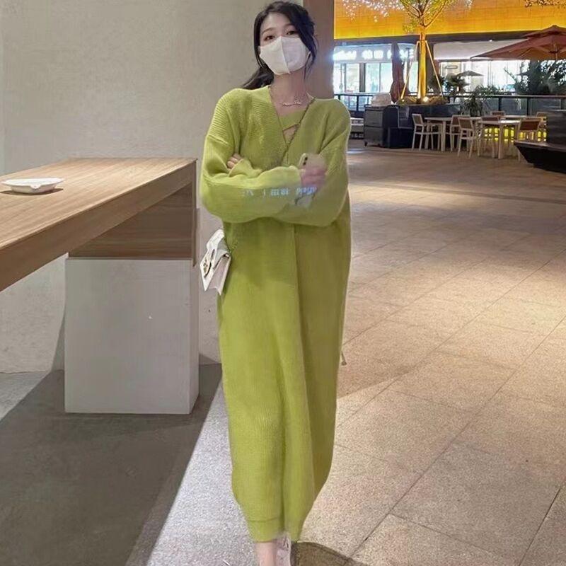 Green long-sleeved knitted dress women's autumn and winter loose straight long sweater skirt with base and temperament long dress
