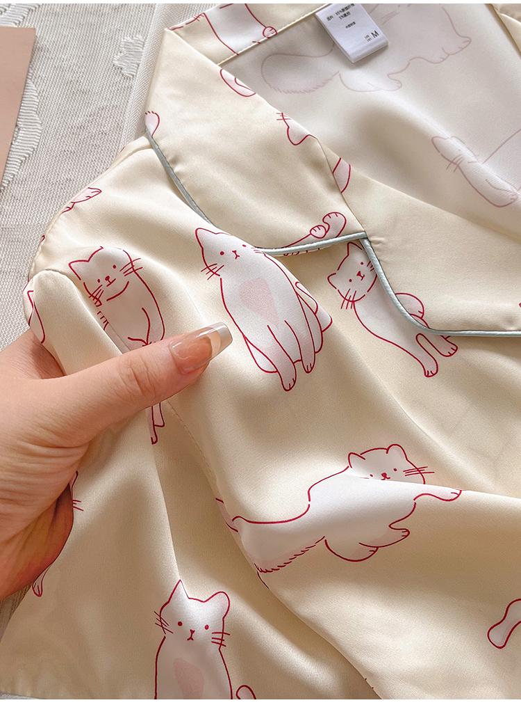 Women's Cartoon Cat Short Sleeve Mulberry Silk Pajama Set