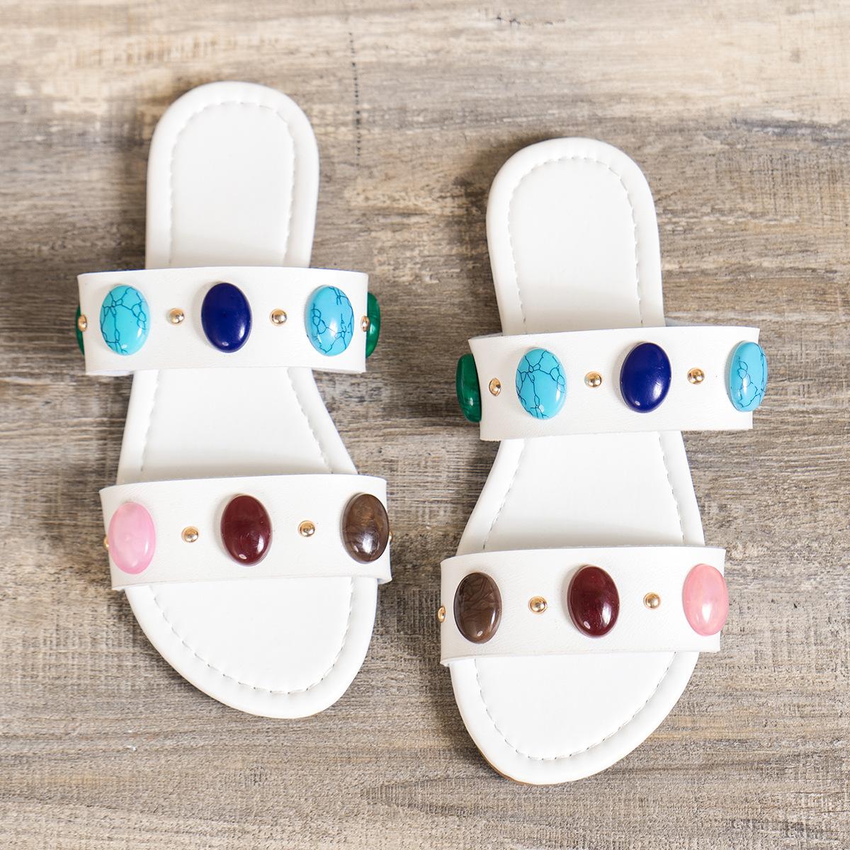 

2025 новые модные и удобные шлепанцы на плоской подошве повседневные с открытым носком украшенные драгоценными камнями шлепанцы на перемычке женские 36 белый