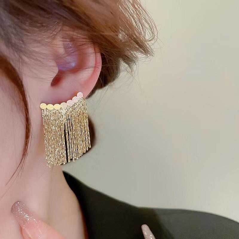 S925 Silver Needle Rhinestone Tassel Earrings - Exquisite Long Claw Chain with Colored Diamonds, European & American Style