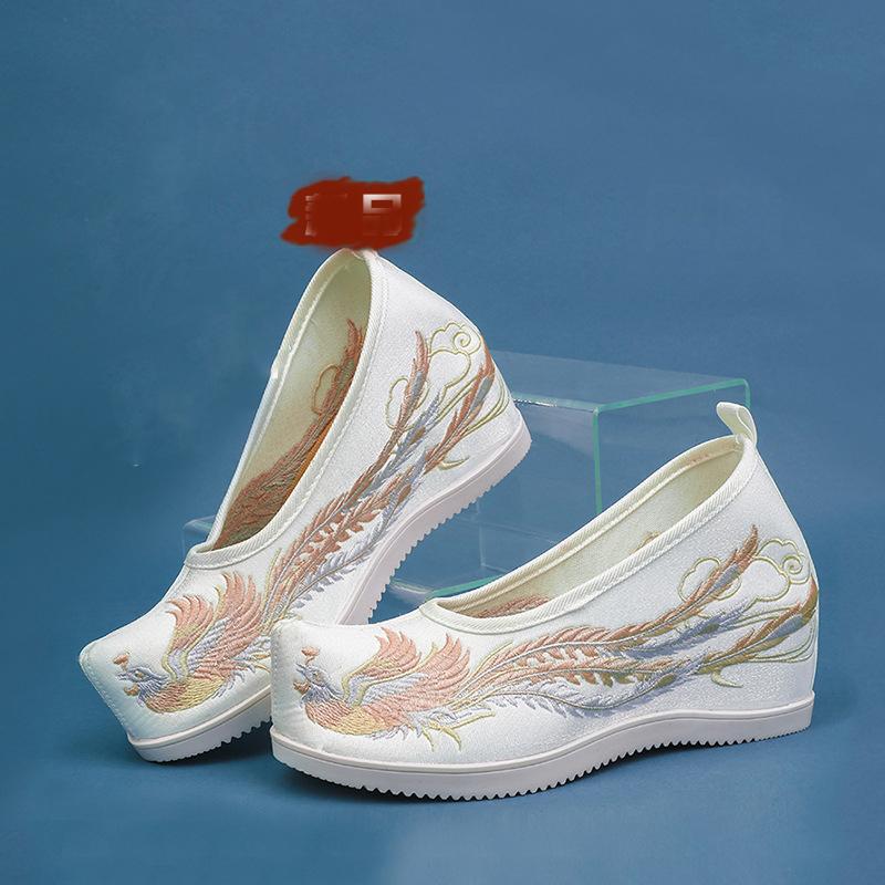 Women's Interior Height Increasing Shoes Hand Embroidered Hanfu Shoes for Women Traditional Chinese Wedding Dance Flats CanvasShoes with Pattern
