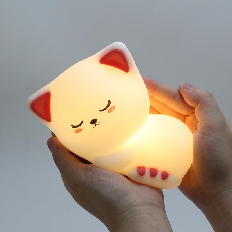 Sleepy Cat LED Silicone Night Light - Cozy Bedside Companion and Gift