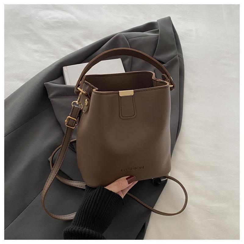 Large Capacity Crescent Shape, Adjustable Strap & Zipper Closure,  Casual &, Crossbody Purse, Travel Accessory, Women's Handbag
