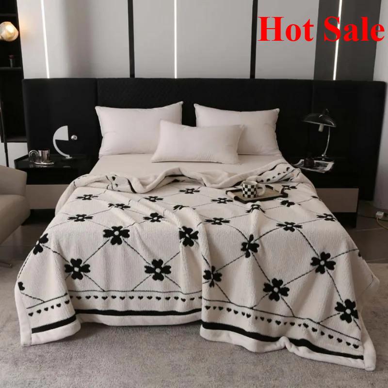 Double-layer jacquard composite European cotton fleece blanket lunch break blanket four seasons sofa blanket