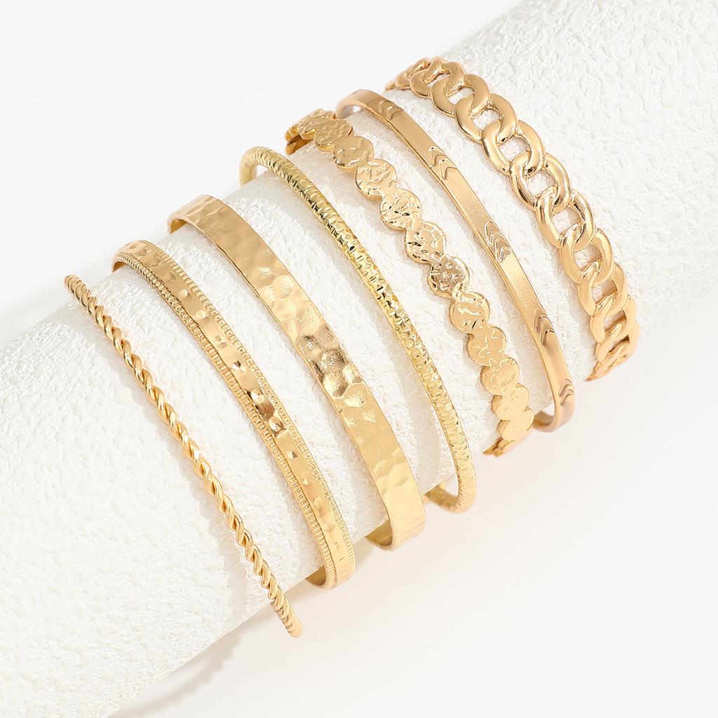 European and American Hammered Pattern Arrow Diamond-shaped Bracelet Chain Twist Hammered Pattern Bracelet Seven-piece Set for Women