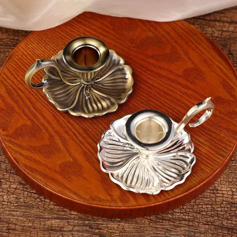 European Style Candlestick Valentines Day Handheld Candle Holders Retro Single Head Candlelight Stand Taper Holder