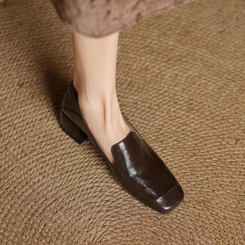 

Новые женские туфли-лодочки удобны в носке в любое время года, кожаные туфли-лодочки большого размера, черные туфли на среднем каблуке и маленькие кожаные туфли, женские л 40 коричневый