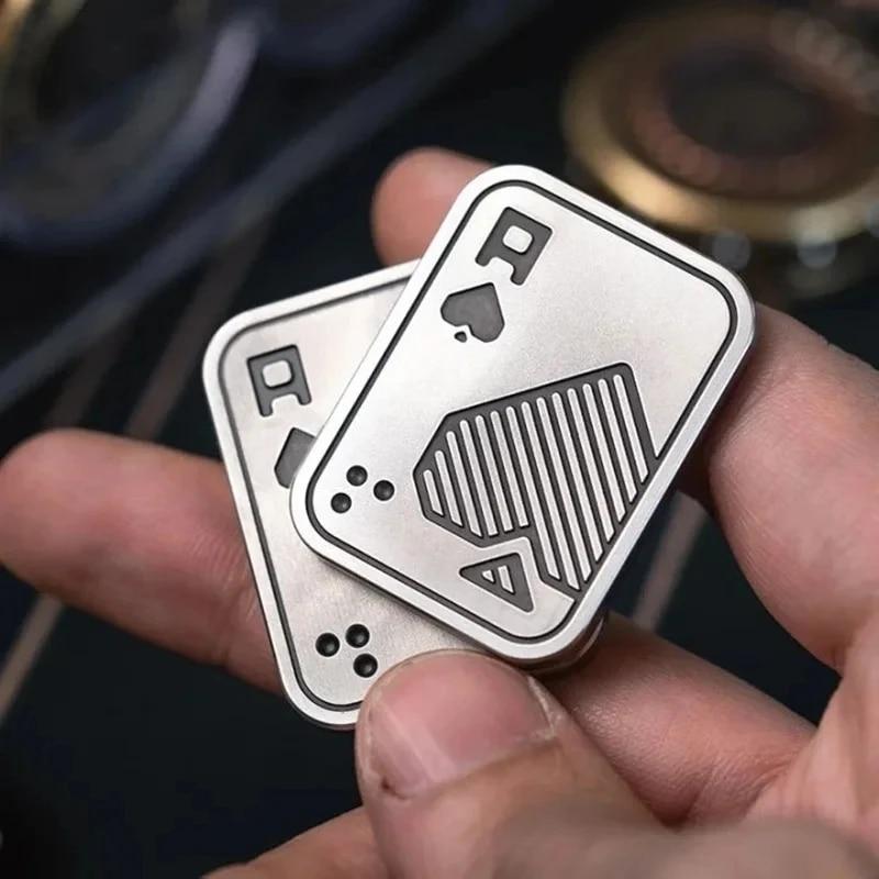 

Metal Skull Push Slider Stress Relief Toy Anti Stress EDC Top Spinning Poker Toys Portable Decompress Magnetic Toys Adults Gifts