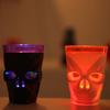Leuchtender LED Totenkopf Weinkelch Leuchtet im Dunkeln Weinglas für Gruselige Feiern
