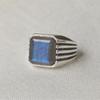 Signetový prsten s labradoritem, drahokam broušený do polštářku, ručně vyrobené sterlingové stříbro 925, pánský šperk