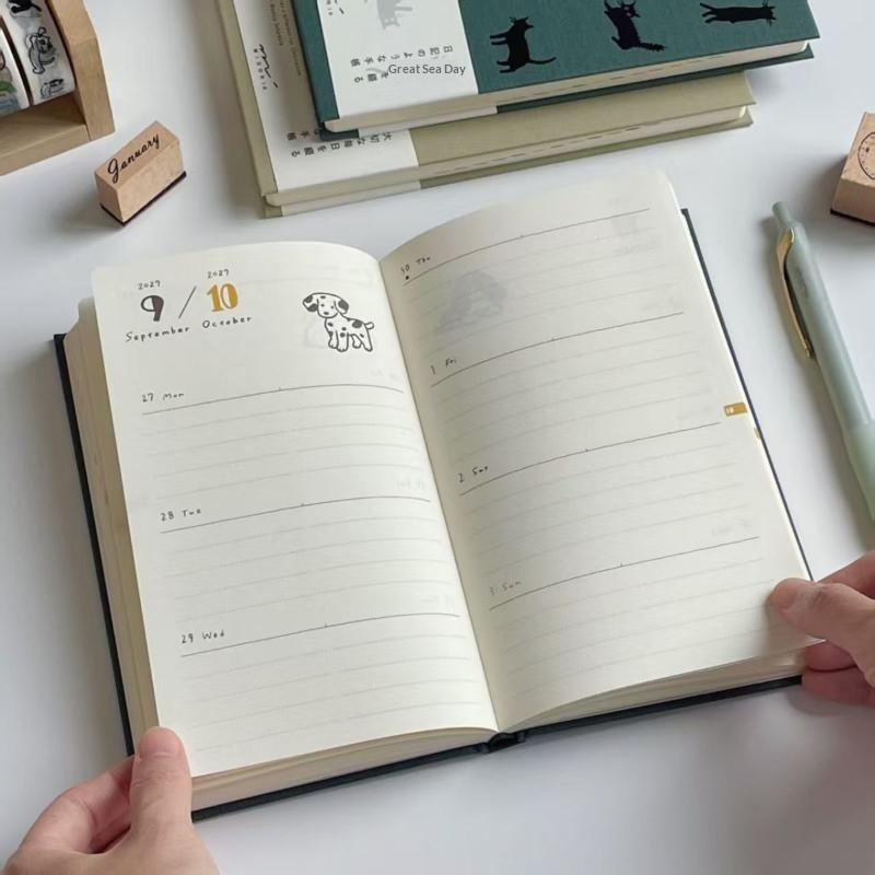 2027 Daily Weekly Agenda Book Adorable Cat Dog Illustration Hard Shell Japanese Planner for Girls Gift