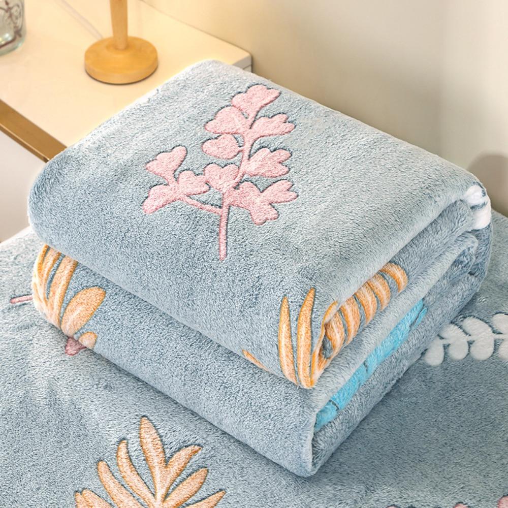 Shawl Warm Floral Flannel Blanket Skin-friendly Soft Throw Blanket No Shrinkage Cozy Nap Blanket Office