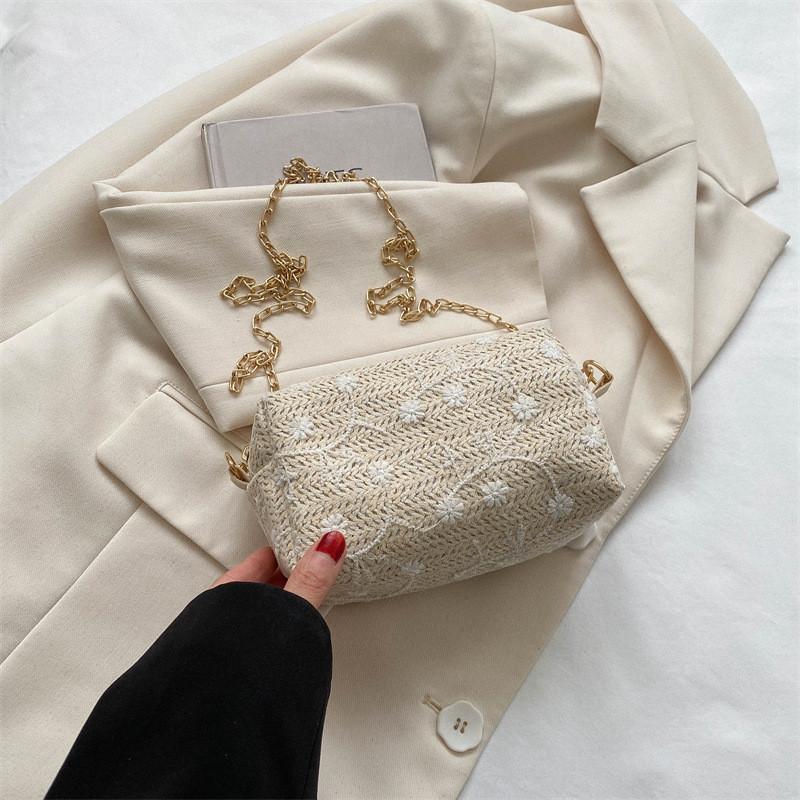 Fashionable Autumn Woven Crossbody Bag Chic Stylish Chain Shoulder Bag For Women Style 2 White