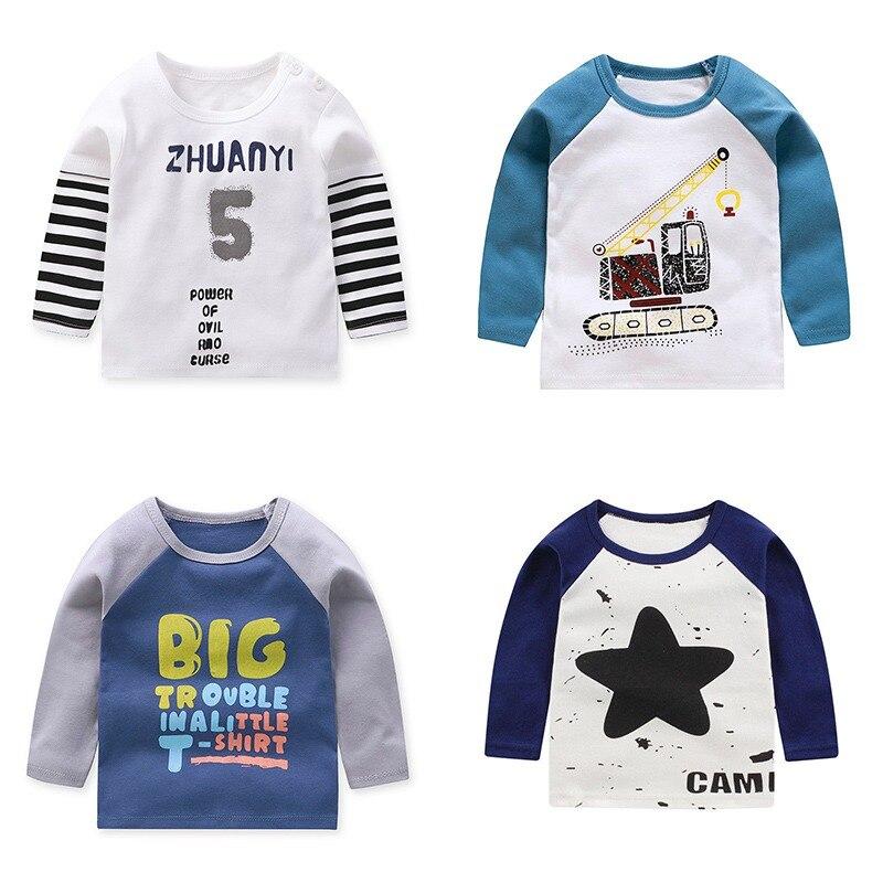 T-shirt z długimi rękawami. Koszula dziecięca z krótkimi rękawami