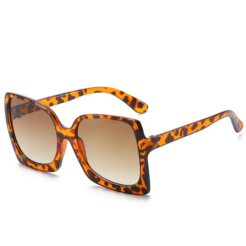 Trendy Oversized Retro Square Sunglasses: European & American Fashion