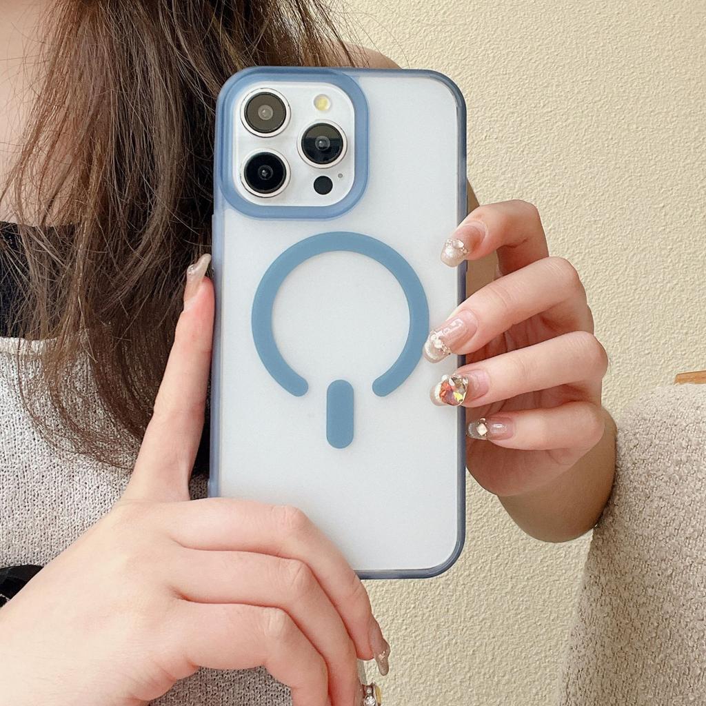 Simple transparent matte magnetic case, suitable for iPhone16Pro max mobile phone case, Apple 17 new 14/15 tide
