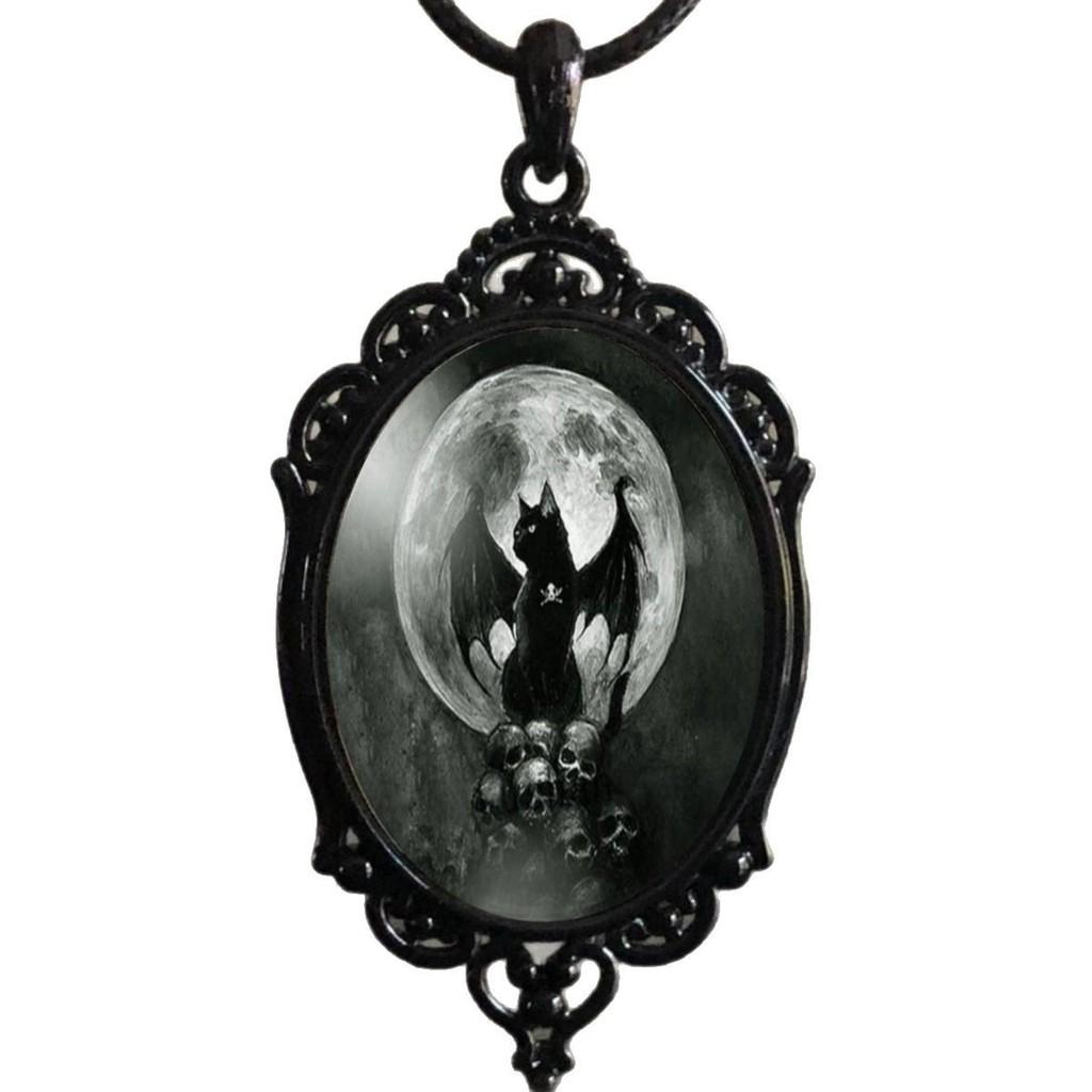 Gothic Punk Resin Pendant Necklace With Animal Charm For Women Autumn Winter Fashion