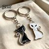 Lightweight Key Ring 2Pcs Black White Cat Keychain for Backpacks Oil Dripping Enamel Zinc Alloy Holder Kitten Ring Metal Bag Schoolbag Charm