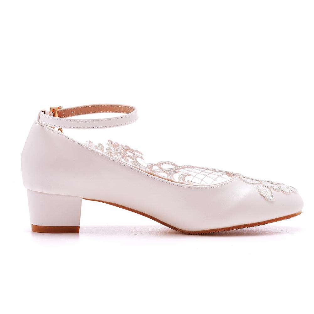 Crystal Queen Moda 3CM Tacchi Bassi Cinturino alla Caviglia Donna Scarpe da Festa Danza Matrimonio Pizzo Bianco Scarpe a Punta Donna