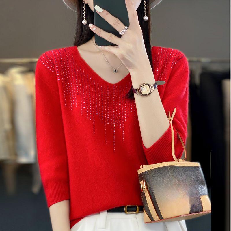 V-neck Knitted Sweater for Women Casual Three-quarter Sleeve Sweater for Women Loose Large-sized Short Top for Spring and Autumn Pullover