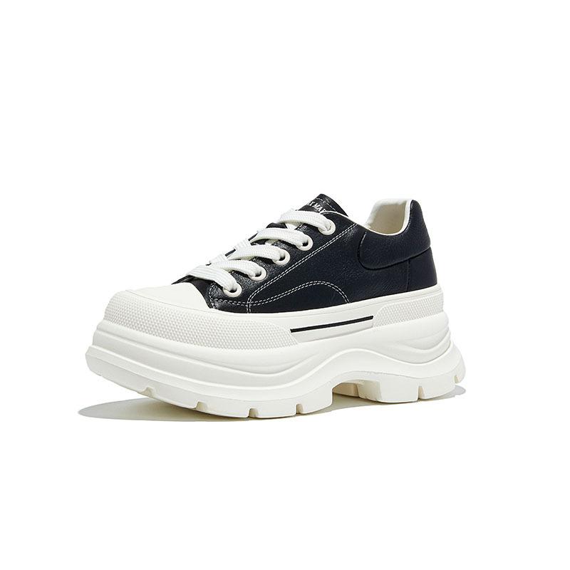 The First Layer of Cowhide Foam Sole White Shoes Women's Wula Grass Pigskin Insoles Board Shoes 2025 Autumn New Height-increasing Women's Shoes