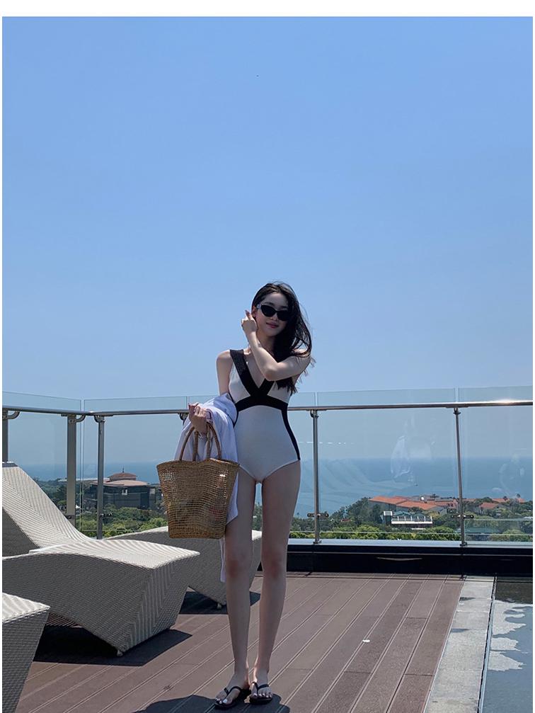 Japanese & Korean Women's Slimming Triangle One-Piece Swimsuit 2023 - New Style, Tummy Control, Conservative Design for Hot Springs