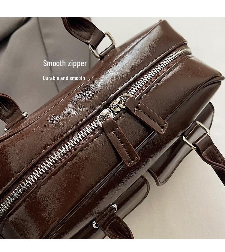 Korean Retro Bowling Handbag with Niche Underarm Design and Small Pocket for Women