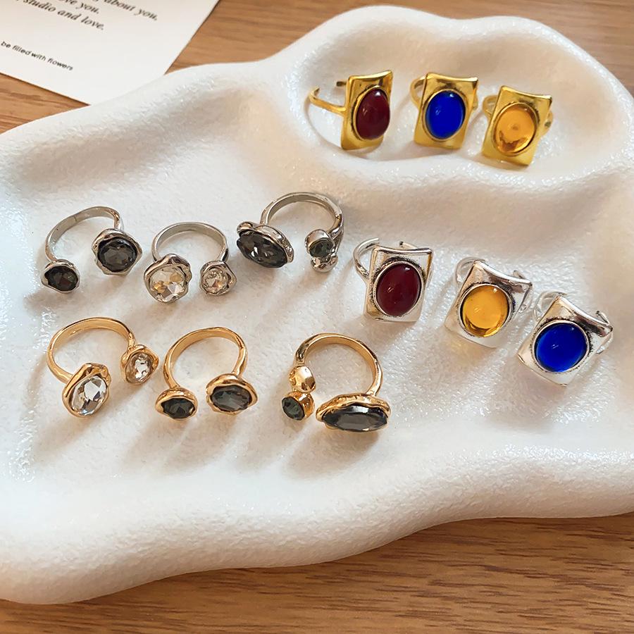 Rhinestone Geometric Oval Open Ring: Elegant Retro High-End Fashion Jewelry