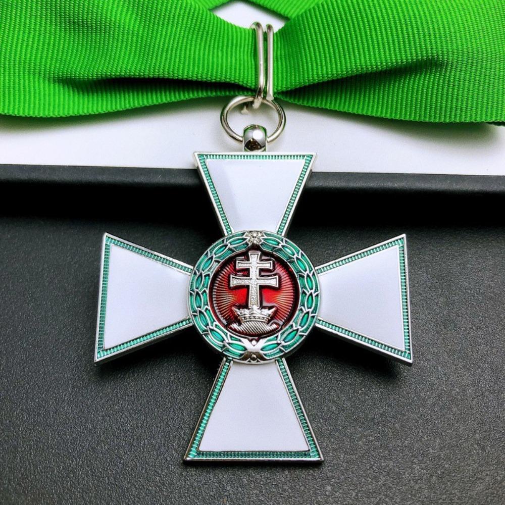 Second Class Merit of the Kingdom of Hungary, Cross Medal, Metal Emblem, Foreign Commemorative Medal, Badge, Christmas Gift, Stocking Stuffers