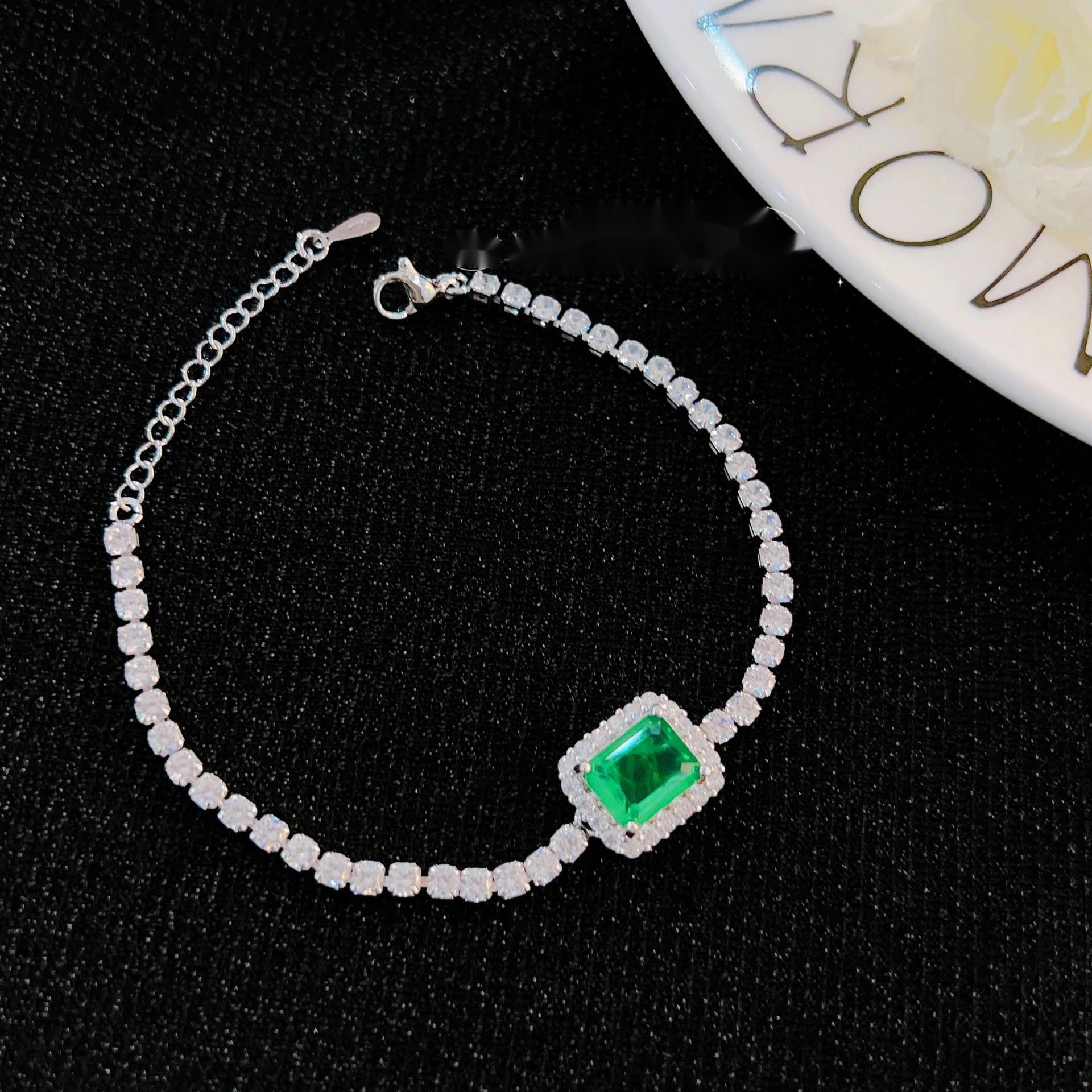 

BELLA BOX Роскошный и изысканный браслет с квадратными цирконами изумрудного цвета, полностью покрытый камнями, подходит для повседневной носки и вечеринок, модная женская бижутерия изумрудный