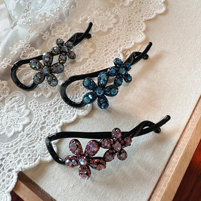 

Elegant 3D Flower Twisted Hair Clips, Korean New Arrival for Women