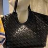 Vintage Woven Leather Tote Bag Women Large Capacity Shoulder Handbag Street Style 2025