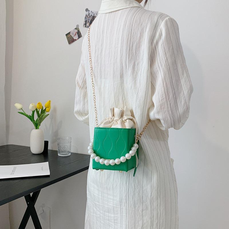 2025 New Fashionable and Versatile Shoulder Bag, Casual and Simple Square Crossbody Bags, Solid Color Pearl Handbag