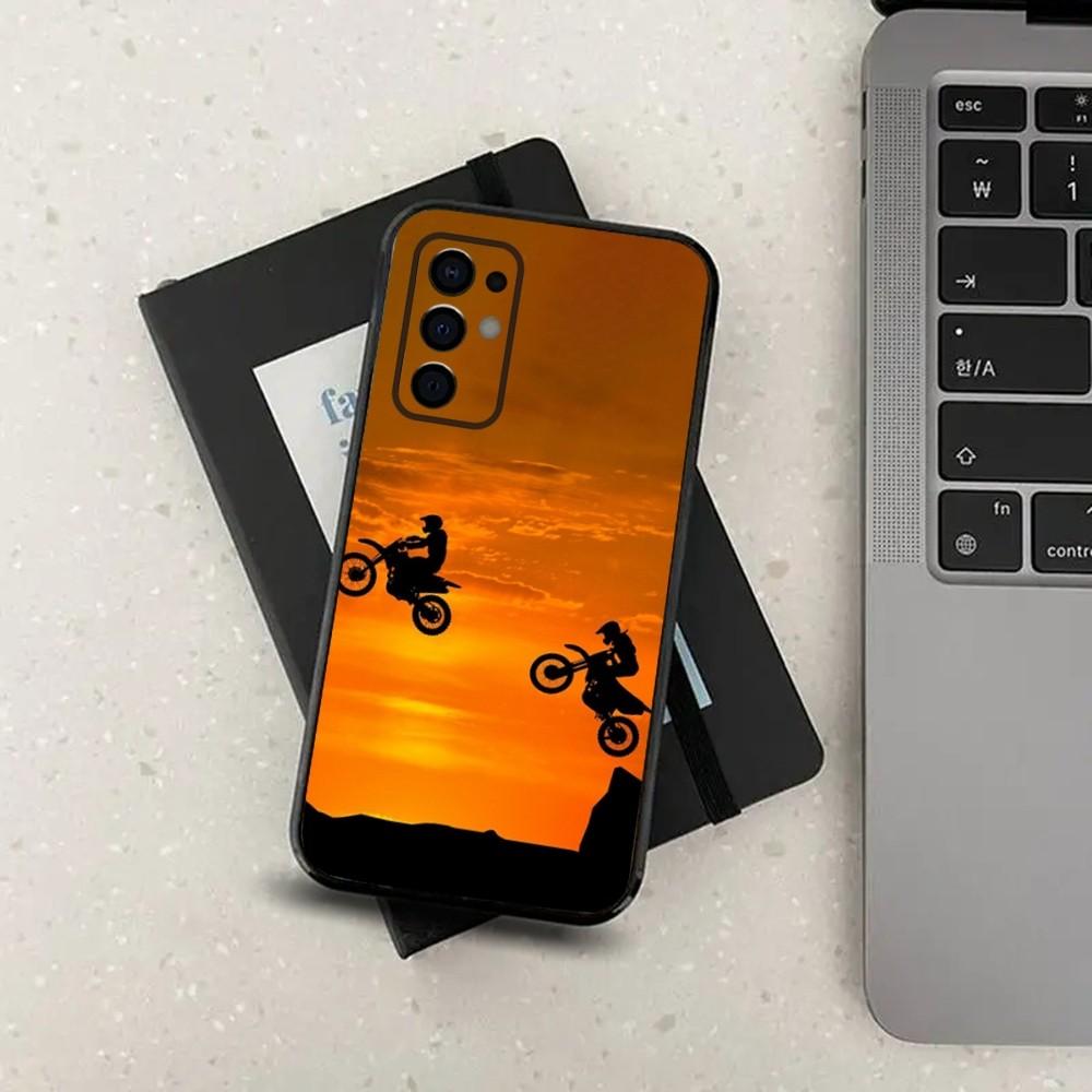 Motocross Motorcycle Dirt Bikes Phone Case For Samsung S24,S21,S22,S23,S30,Ultra,S20,Plus,Fe,Lite,Note,10,9,5G Black Soft Cover