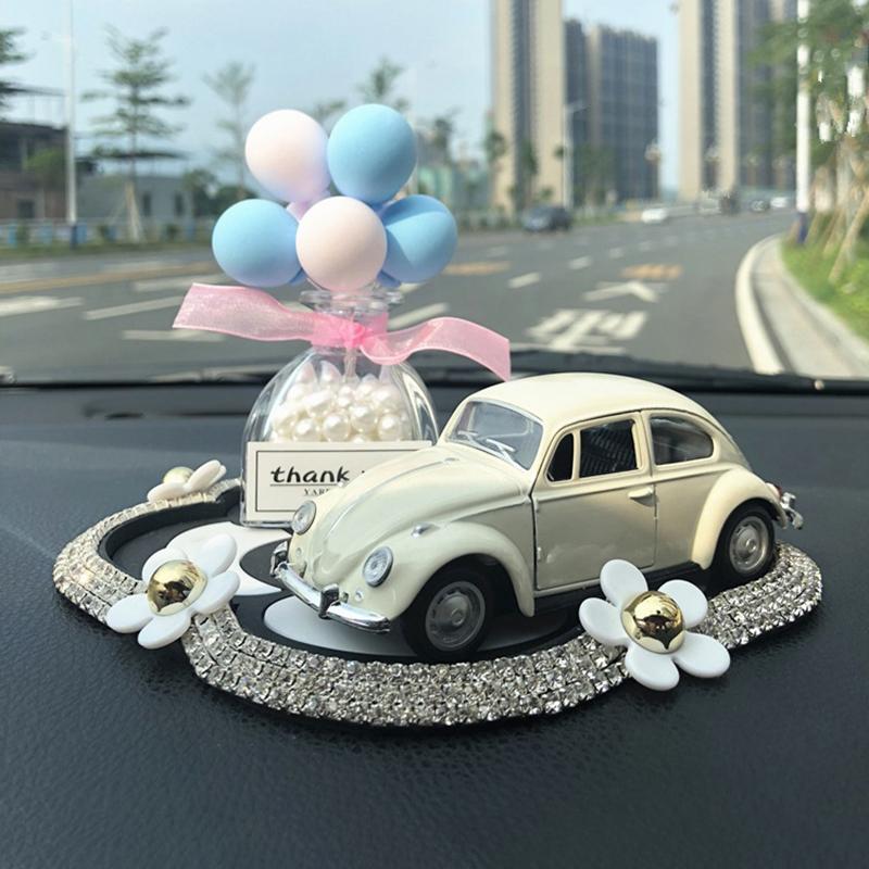Automobile Perfume Table Accents: Cute Aromatherapy Car Interior Ornamentation