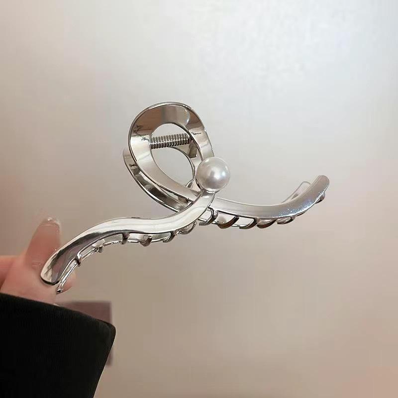 Pinza a morsetto in metallo ad alto livello con fiocco per capelli 2024 per donna: Pinza per Capelli a Forma di Squalo, Grande, Elegante, Stile Freddo, per la Nuca