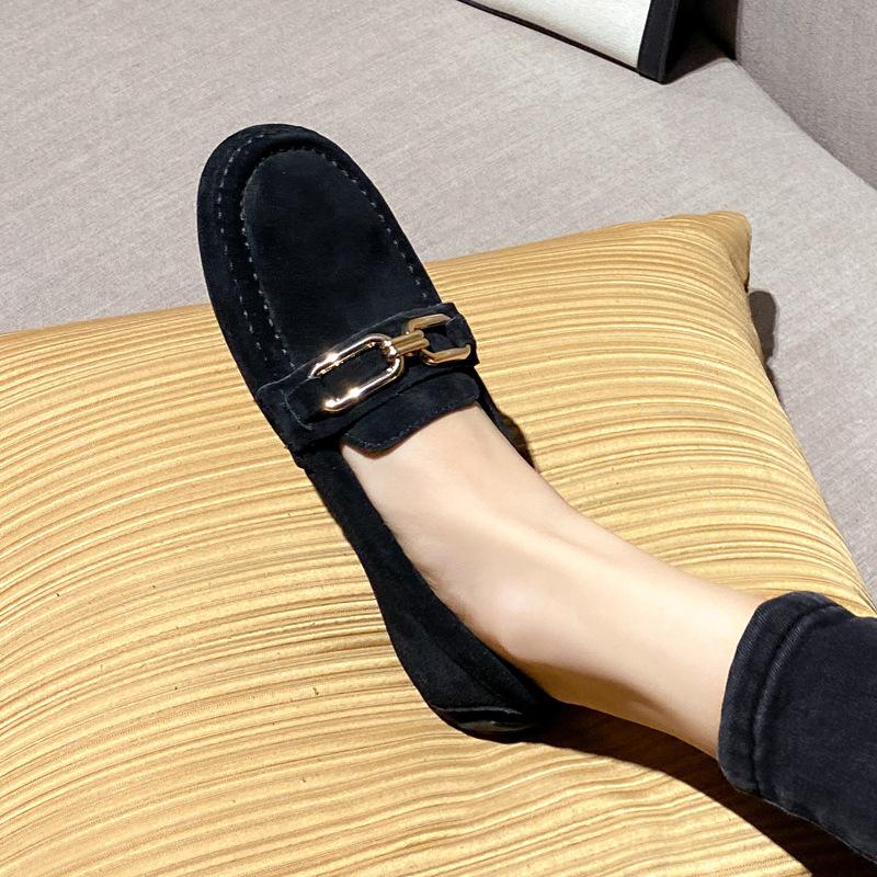 Hong Kong leather flat loafers British style small leather shoes women's 2025 spring new lazy metal buckle Doudou single shoes
