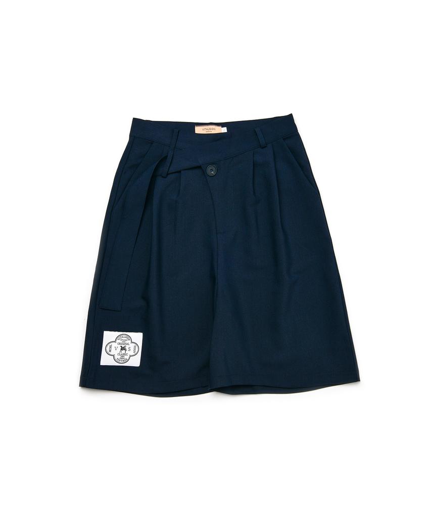 Baitalssain [Line] Unbalanced Strap Bermuda Pants