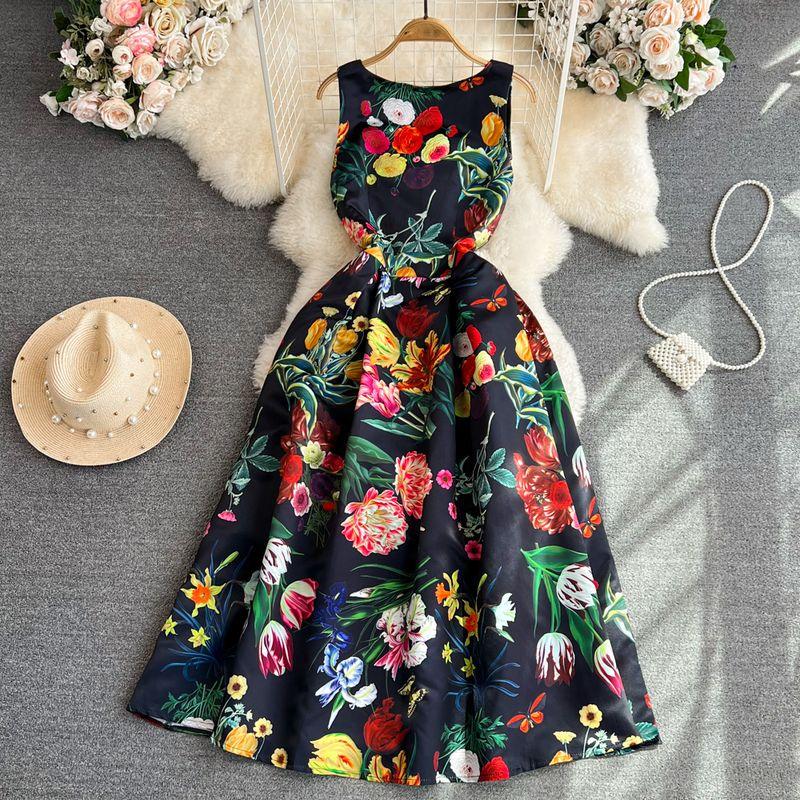 

Доступная роскошь А-силуэт Элегантное платье с широким подолом Платье с принтом Black background color S