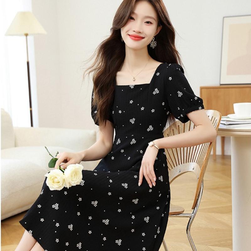 Women's Black Floral Print Mid Length Dress Square Neck with Puff Sleeves A Line Dress High Waist Flowing Casual Dress Suitable for Workplace Dating