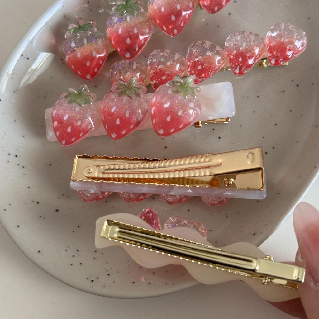 Jelly Color Cute Strawberry Hairpin Girls Lolita Bangs Duckbill Clip Girls Sweet Hair Side Clip Summer Styling Accessories